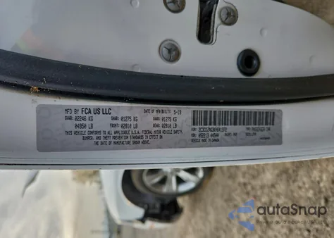 2019 Dodge Challenger Sxt z USA, uszkodzony, nr VIN 2C3CDZAG3KH641972